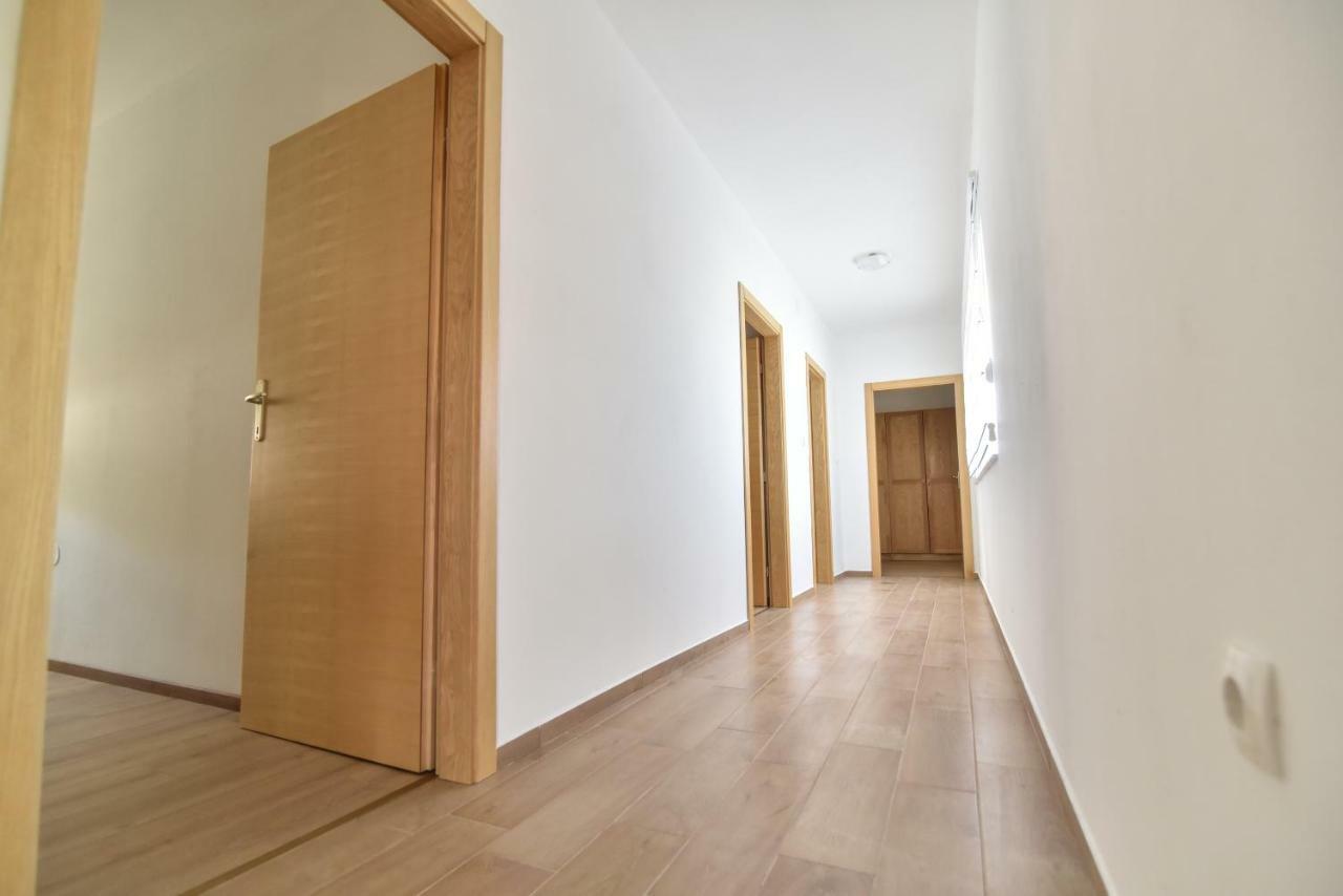 Villa Village Idylle With Heated Pool, Sauna, Jacuzzy And Private Parking Sukošan Екстериор снимка