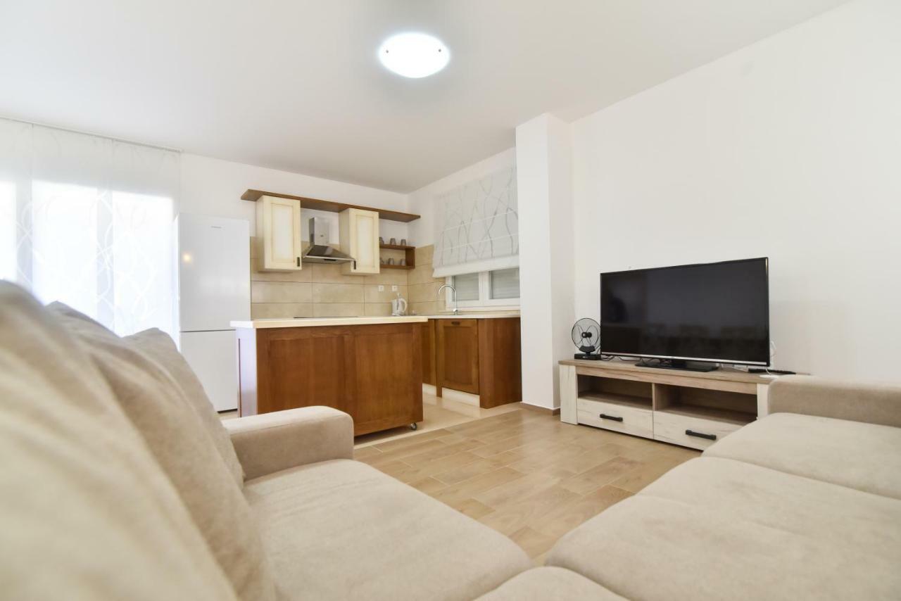 Villa Village Idylle With Heated Pool, Sauna, Jacuzzy And Private Parking Sukošan Екстериор снимка