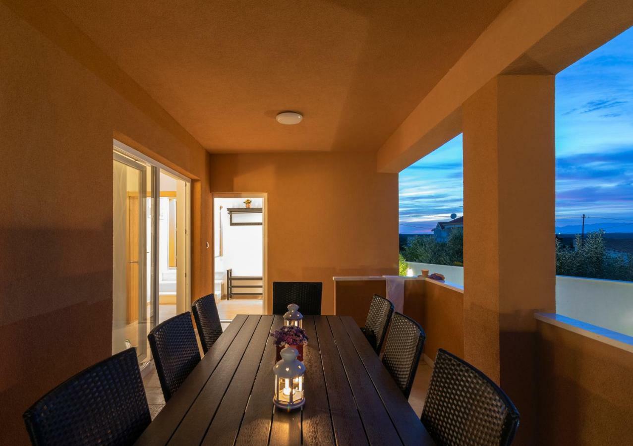 Villa Village Idylle With Heated Pool, Sauna, Jacuzzy And Private Parking Sukošan Екстериор снимка
