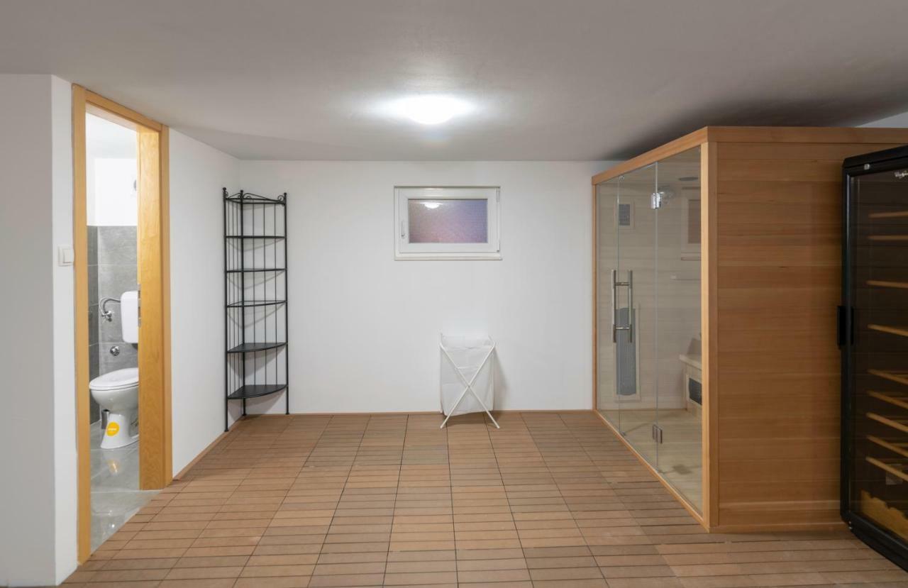 Villa Village Idylle With Heated Pool, Sauna, Jacuzzy And Private Parking Sukošan Екстериор снимка