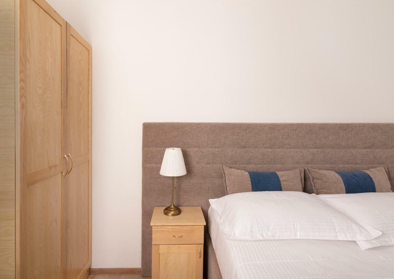 Villa Village Idylle With Heated Pool, Sauna, Jacuzzy And Private Parking Sukošan Екстериор снимка